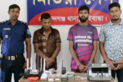গোবিন্দগঞ্জে ১০ লাখ ৯৯ হাজার টাকা ও ২ হাজার ২৫৪ টি সিমকার্ড সহ ২ হ্যাকারকে গ্রেফতার করেছে যৌথ বাহিনী