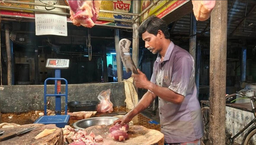 এবারের ঈদেও দিনাজপুরের দুই হাজার কসাই ঢাকায়