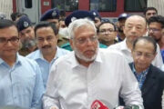 জ্বালানির দাম কমেছে, বাড়তি ভাড়া নিলেই ব্যবস্থা: উপদেষ্টা মুহাম্মদ ফাওজুল কবির খান