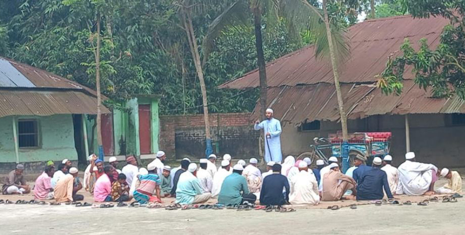ঈদ উদযাপন করলেন বিরামপুরের ১৫ গ্রামের মানুষ