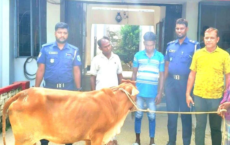 ঘোড়াঘাটে  ট্রাক চালক ধরিয়ে দিলো ২ চোরকে