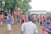 হিলি স্থলবন্দর আন্দোলন প্রত্যাহার কাজে ফিরেছে শ্রমিকরা
