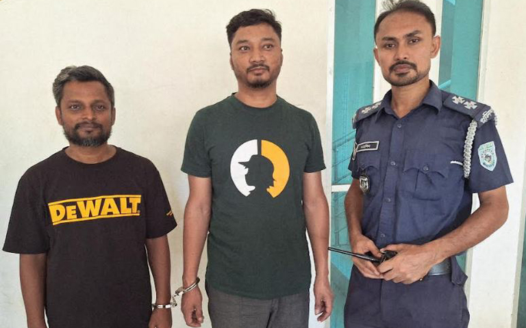 গোবিন্দগঞ্জের বিএনপি ও জামায়াত কাযালয় ভাঙচুর ও অগ্নিসংযোগের মামলায় নিষিদ্ধ ছাত্রলীগ ও তাঁতী লীগের দুইনেতা গ্রেফতার