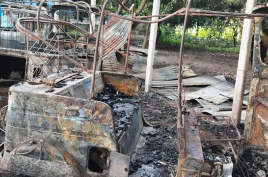 ধুনটে মধ্যরাতে সিলিন্ডার বিস্ফোরণে ভয়াবহ অগ্নিকাণ্ড : গ্যারেজে থাকা সিএনজি চালিত ৩ অটোরিকশা পুড়ে ছাই