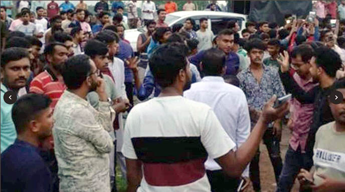 বগুড়ায় ভ্রাম্যমাণ আদালত অবরুদ্ধ সেনাবাহিনীর হস্তক্ষেপে উদ্ধার