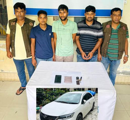 বগুড়ায় হেরোইন নিয়ে যুবদল নেতাসহ তিনজন গ্রেপ্তার