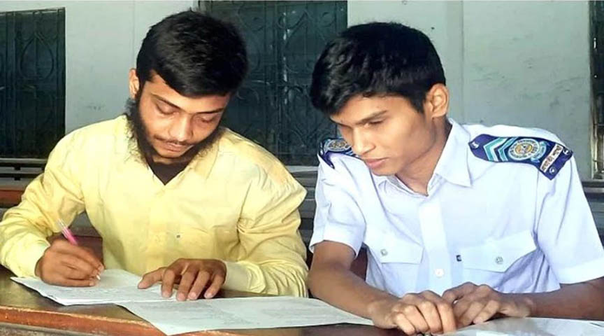 বগুড়ার দৃষ্টি প্রতিবন্ধী স্বরূপ শিক্ষক হতে চায়