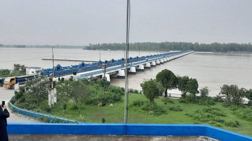 লালমনিরহাটে বাড়ছে তিস্তার পানি, ফের নিম্নাঞ্চল প্লাবিত হওয়ার শঙ্কা