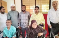 পাঁচবিবির প্রতিবন্ধীদের হুইলচেয়ার দিলেন ইউএনও