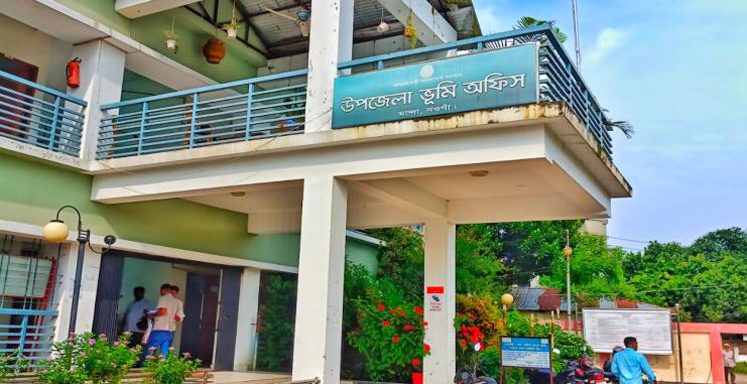 ছয় মাস ধরে মান্দায় এসি ল্যান্ডের পদ শূন্য, ভোগান্তিতে ভূমি মালিকরা