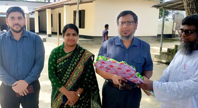 পাঁচবিবির বিভিন্ন প্রতিষ্ঠান পরিদর্শনে বিভাগীয় পরিচালক