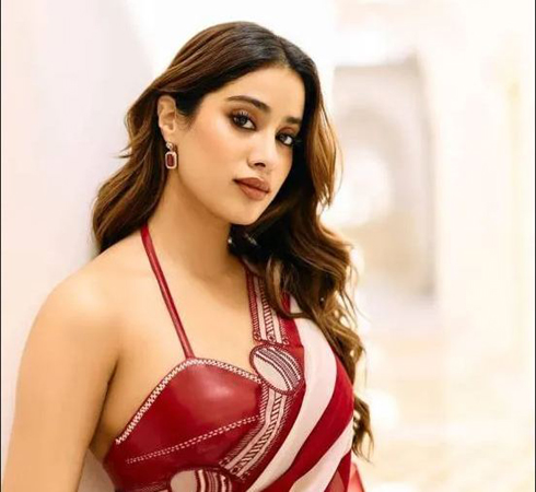 সিনেমা মুক্তির আগেই জাহ্নবীকে নিয়ে সমালোচনার ঝড়