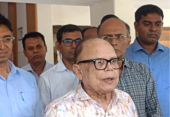 সারা দেশে খাদ্য বান্ধব কর্মসূচির আওতায় ৫৫ লাখ মানুষের মাঝে ১৫ টাকা কেজি ধরে চাল বিক্রি করা হচ্ছে- দিনাজপুরে খাদ্য ও ভূমি উপদেষ্টা আলী ইমাম মজুমদার