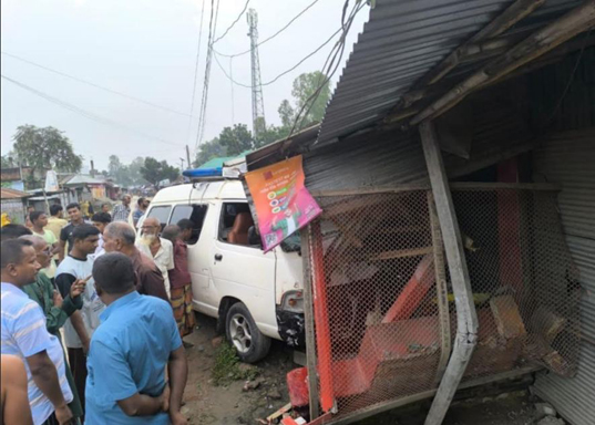 গোবিন্দগঞ্জে এম্বুলেন্সের ধাক্কায় মুদি দোকাদার নিহত
