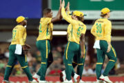 অস্ট্রেলিয়ার টানা ৯ ম্যাচের জয়রথ থামাল দক্ষিণ আফ্রিকা