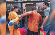যশোরে এক নারীকে স্ত্রী দাবি দুই পুরুষের, টানাটানি-হাতাহাতি