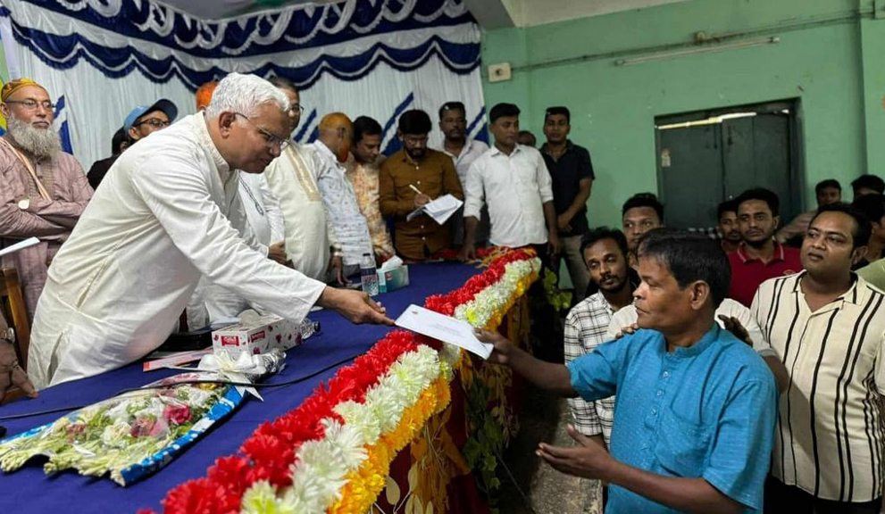 শারদীয় দুর্গোৎসব উপলক্ষে সনাতন ধর্মাবলম্বীদের সাথে বিএনপির শুভেচ্ছা বিনিময়