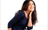 নায়িকা থেকে এবার কবি ঋতুপর্ণা