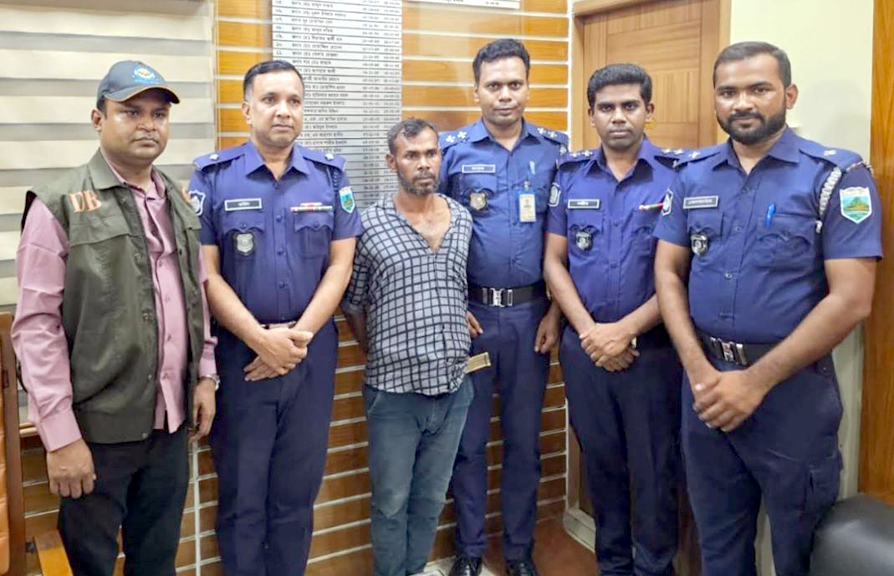বগুড়ায় আদালত থেকে পালানো আসামি ৩০ ঘন্টা পর গ্রেফতার