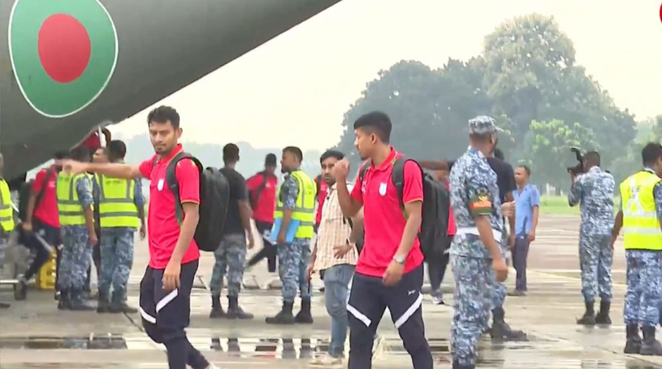 নেপাল থেকে দেশে ফিরলেন জামালরা