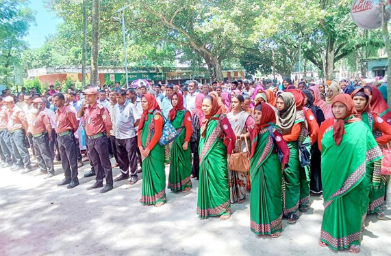 মিঠাপুকুরে শারদীয় দুর্গাপূজা উপলক্ষে আনসার ভিডিপি‍‍`র বাছাই কার্যক্রম অনুষ্ঠিত