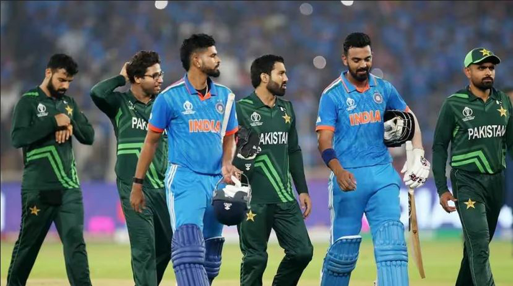 এশিয়া কাপ : হাইভোল্টেজ ম্যাচে আজ মাঠে নামছে ভারত-পাকিস্তান