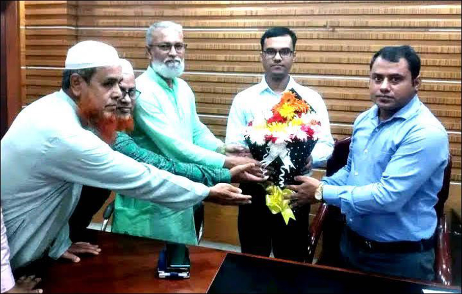 ফুলবাড়ী পৌরসভার নতুন প্রশাসক হিসেবে যোগদান