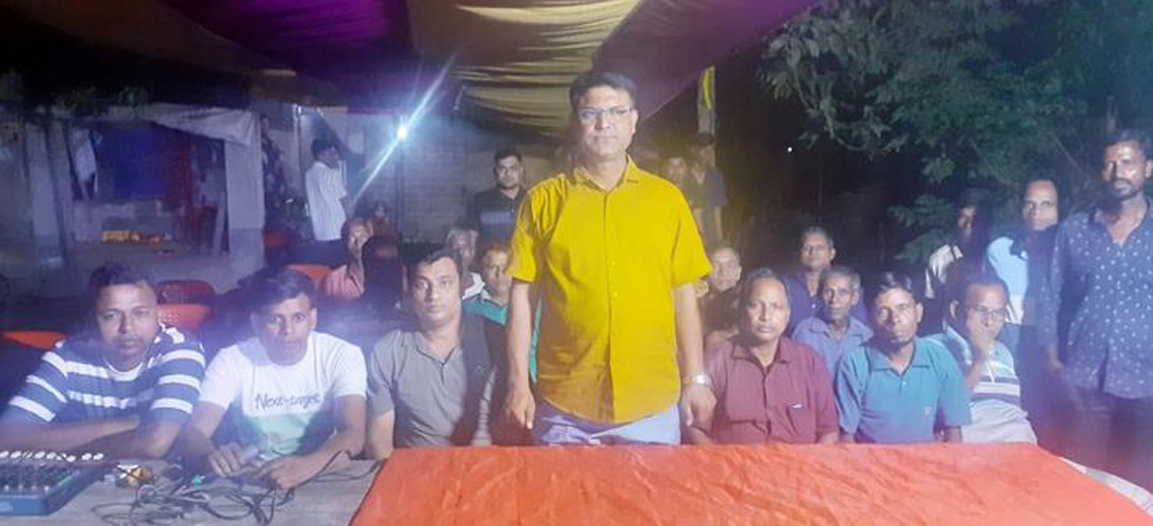 সান্তাহারে হিন্দু সম্প্রদায়ের সাথে ইউপি চেয়ারম্যান নাজিমের মতবিনিময়