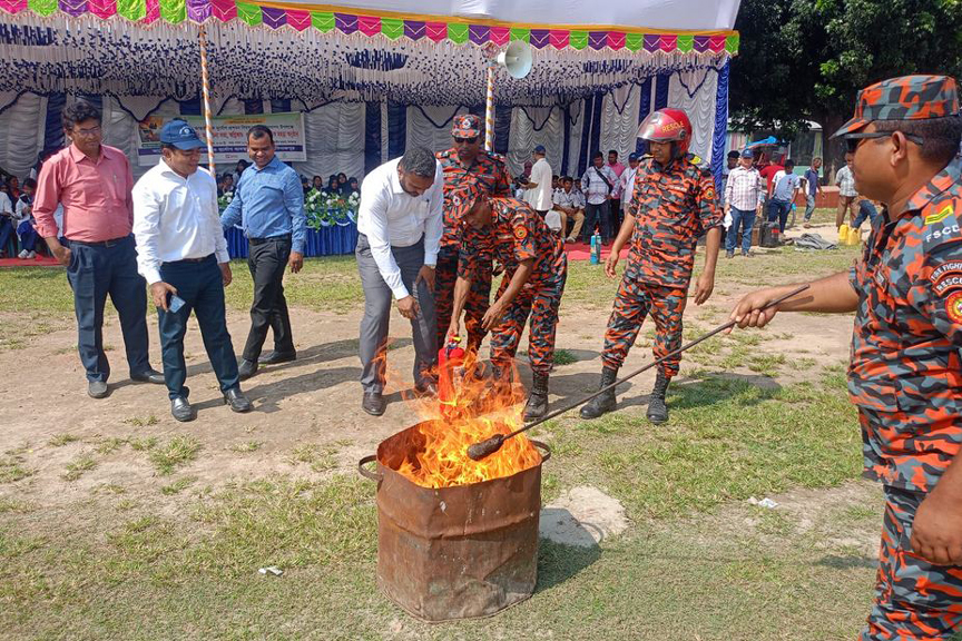 দিনাজপুরে বিভিন্ন কর্মসূচির মধ্য দিয়ে আন্তর্জাতিক দুর্যোগ প্রশমন দিবস পালিত