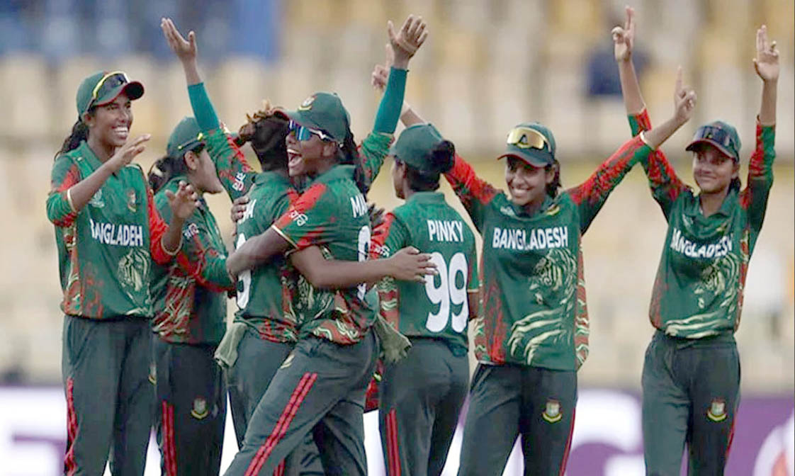 পাকিস্তানকে ১২৯ রানে অলআউট করল বাংলাদেশ