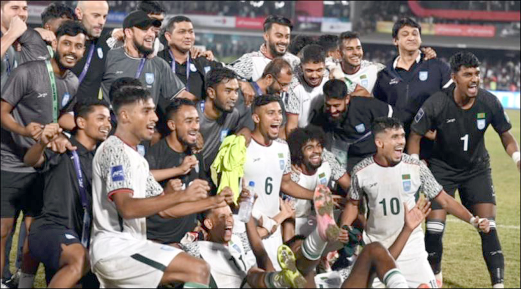 ভারতকে হারিয়ে ২ কোটি টাকা পুরস্কার পাচ্ছেন হামজা-সোমরা