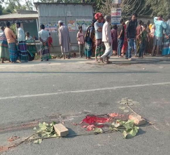 ধুনটে বেপরোয়া ট্রাকের চাকায় পিষ্ট হয়ে ঝরল দুই প্রাণ, মায়ের কোলে নিভে গেল শিশুর জীবন