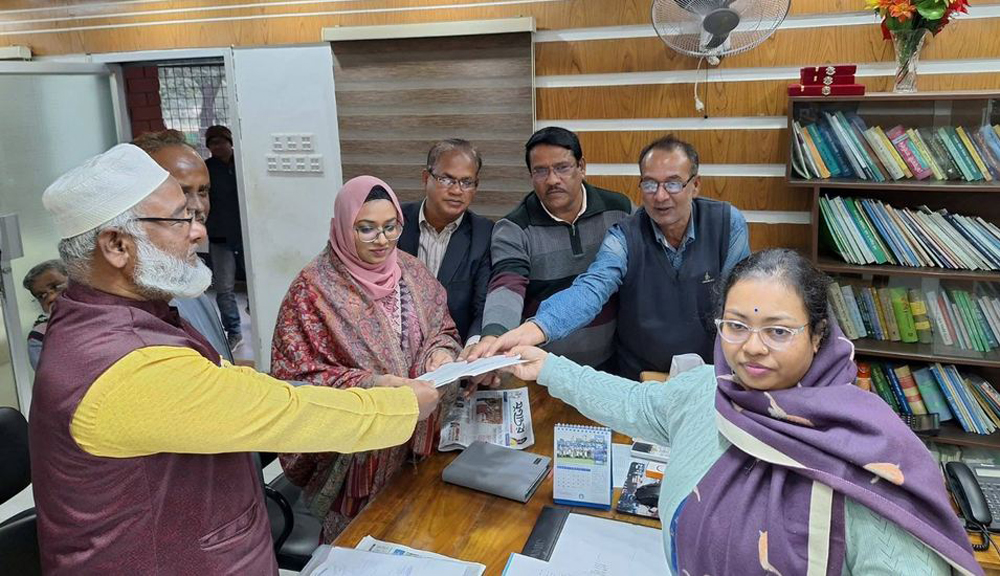 দিনাজপুর-৬ আসনে ধানের শীষের প্রার্থী ডা. জাহিদ হোসেনের পক্ষে মনোনয়ন ফরম সংগ্রহ করলেন সহধর্মিণী ডা. শরিফা করিম ঝর্ণা