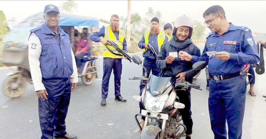 বগুড়ায় অস্ত্রধারী সন্ত্রাসীদের গ্রেফতারে মহাসড়কে তল্লাশি জোরদার