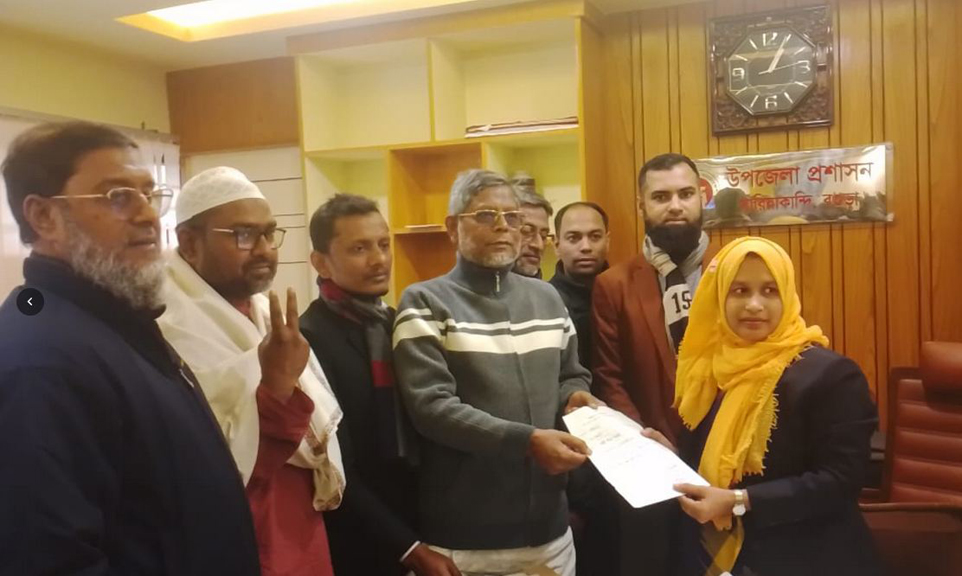 বগুড়া-১ আসনে বিএনপির রফিকুল ইসলাম ও জামায়াতে ইসলামীর প্রার্থী অধ্যক্ষ শাহাবুদ্দিনের মনোনয়নপত্র দাখিল 