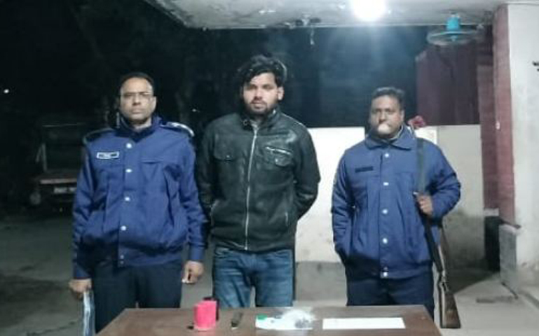 বোয়ালমারীতে ইয়াবা-বিস্ফোরকসহ ছাত্রদল নেতা গ্রেফতার