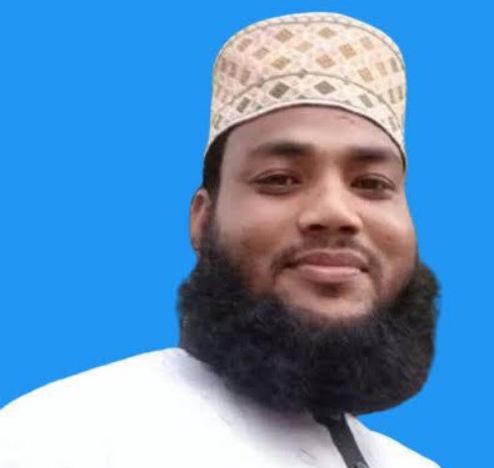 গোবিন্দগঞ্জে ওয়াজ মাহফিলে বয়ানরত অবস্থায় মঞ্চে স্ট্রোক করে ইমামের মৃত্যু