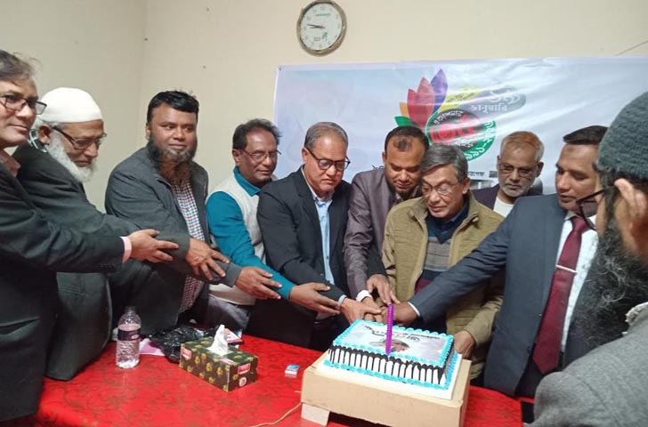 গোবিন্দগঞ্জে জনবাণী'র প্রতিষ্ঠাবার্ষিকী পালিত প্রেসক্লাবের প্রতিষ্ঠাতা সভাপতির রোগমুক্তি কামানায় দোয়া মাহফিল