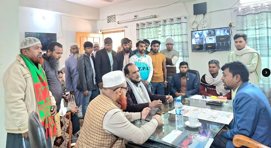 বগুড়া-৭ আসনে দাঁড়িপাল্লার পোস্টার ব্যানার পুড়িয়ে ফেলার অভিযোগ