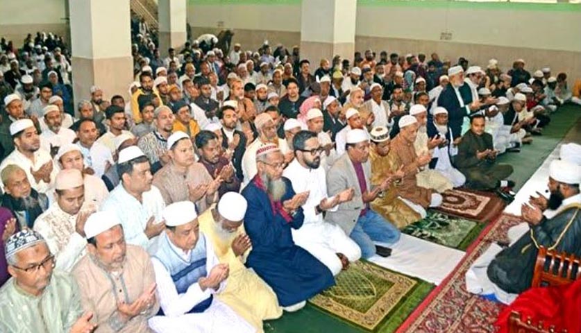 বগুড়ায় খালেদা জিয়ার রুহের মাগফিরাত কামনায় দোয়া মাহফিল