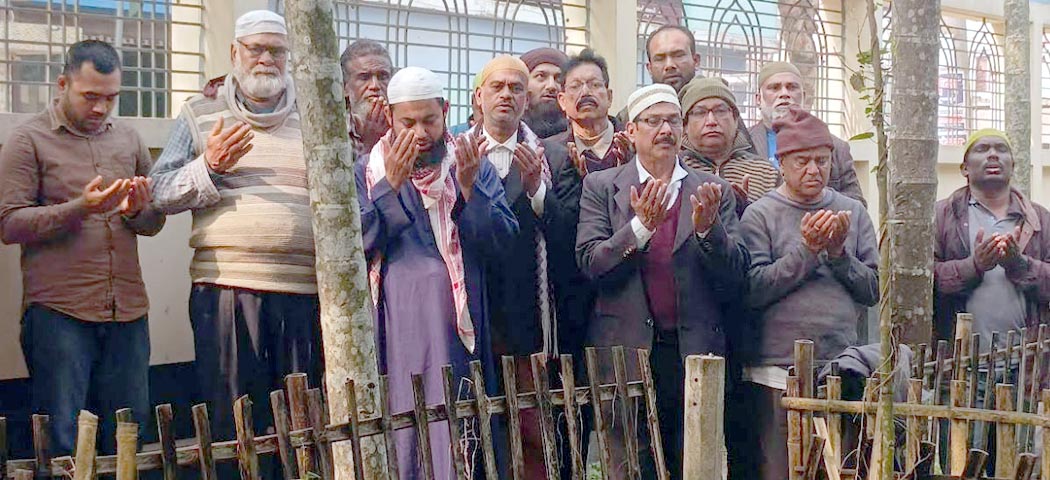 পিতামাতার কবর জিয়ারতের মধ্য দিয়ে এমপি প্রার্থী জাপা নেতা রুবেলের প্রচারণা শুরু