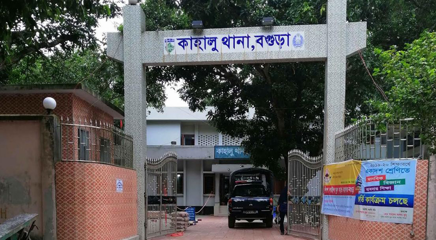 বগুড়ার মুরগির ফার্মে আগুনে হাজার মুরগি পুড়ে ছাই