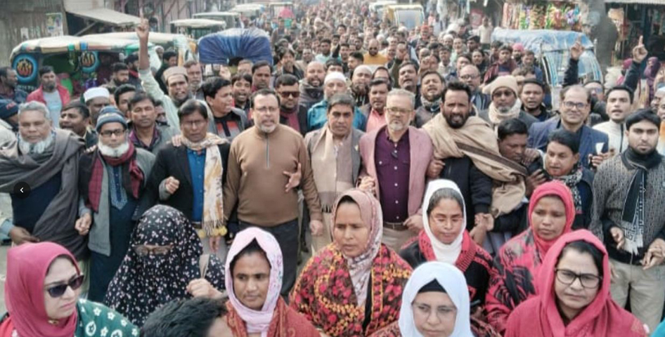 তারেক রহমানের বগুড়া আগমন উপলক্ষে ধুনটে বিএনপির আনন্দ র‌্যালী ও প্রস্তুতি সভা