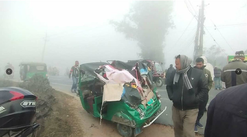 আদমদীঘিতে বাসরে ধাক্কায় চাচা ভাতজিার মৃত্যু