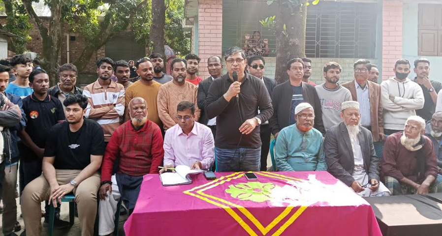 শিবগঞ্জে ধানের শীষে ভোট চেয়ে মীর শাহে আলমের গণ সংযোগ
