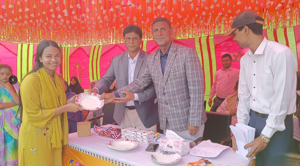 হিলি পাবলিক স্কুলের বার্ষিকক্রীড়া প্রতিযোগিতা ও পুরষ্কার বিতরণ