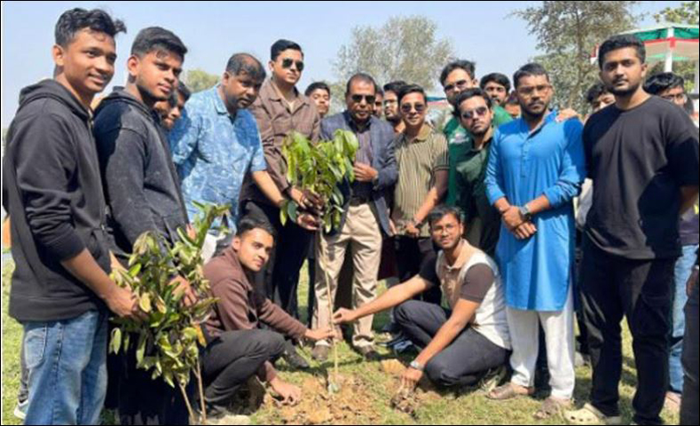 তারেক রহমানের স্মৃতি বিজড়িত পার্ক বগুড়ায় বিএনপির বিজয়কে স্মরণীয় রাখতে ২১৩ টি আসনের জন্য বৃক্ষরোপন