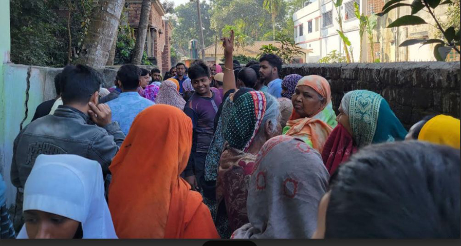 বগুড়ায় ডাব চুরি করতে গিয়ে গাছ থেকে পড়ে যুবকের মৃত্যু