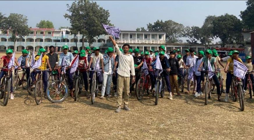 সোনাতলায় ধানের শীষে ভোট চেয়ে ছাত্রদলের সাইকেল শোভাযাত্রা