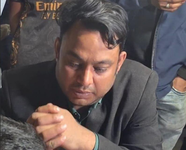 বগুড়ায় ভুয়া ফুড ইন্সপেক্টর সেজে চাঁদা দাবি, জনতার হাতে আটক